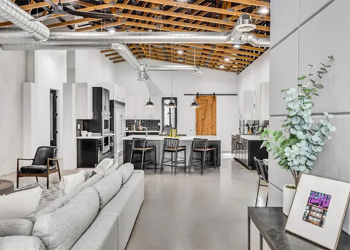 Ferienhaus Modern Industrial-near Old Town *