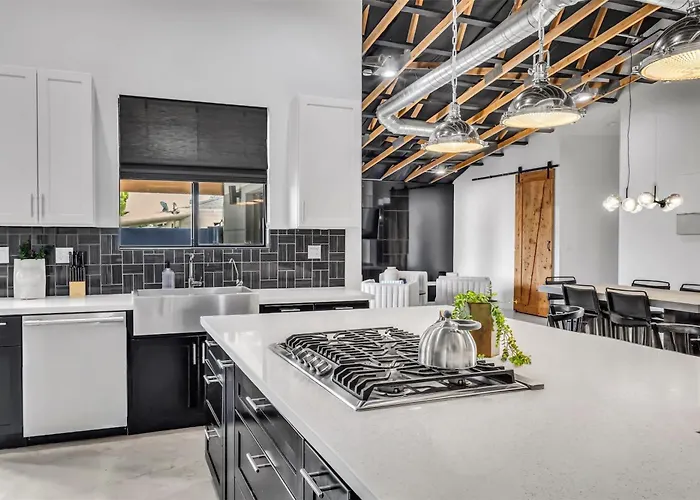 Ferienhaus Modern Industrial-near Old Town *
